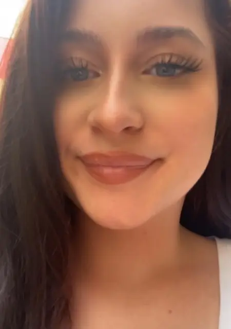 Jule из Кёльна, мне 20, познакомлюсь для общения