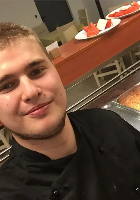 Я Артур, 30, из Полтавы, ищу знакомства на одну ночь