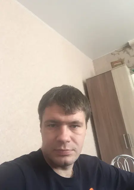 Евгений из Жодино, мне 34, познакомлюсь для общения