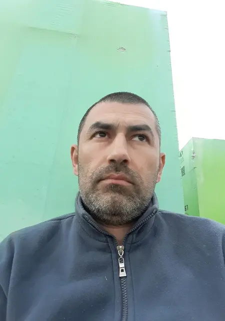 Я Юрий, 42, знакомлюсь без обязательств в Киеве