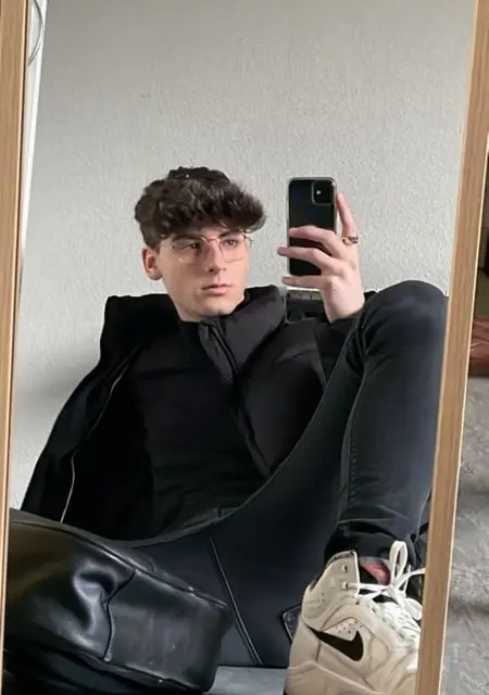 Я Dylan, 18, знакомлюсь в Париже