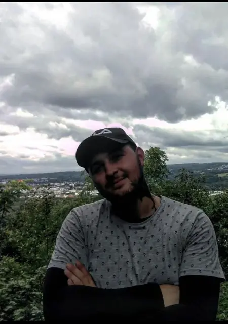 Павел из Немирова, ищу на сайте знакомства на одну ночь