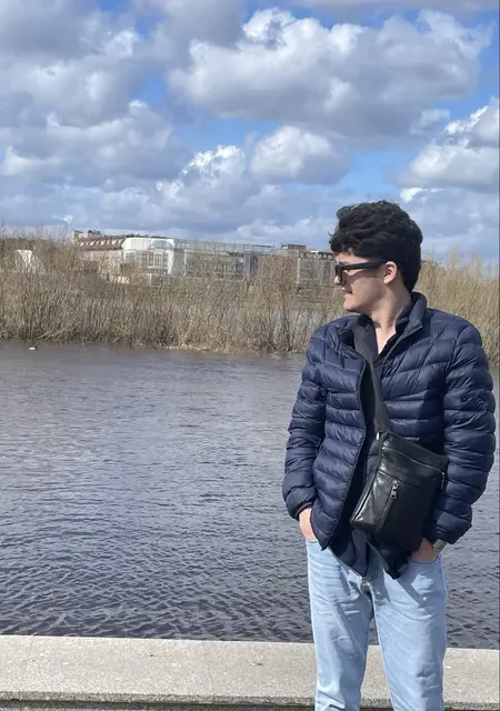 Хусрав из Энсхеде, ищу на сайте постоянные отношения