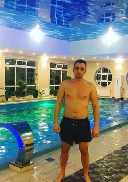 Alex из Днепра, ищу на сайте знакомства без обязательств