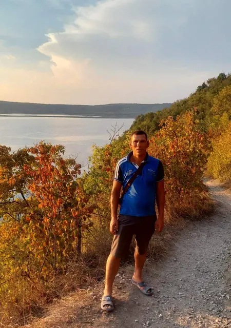 Євген из Черновцов, мне 36, познакомлюсь для постоянных отношений