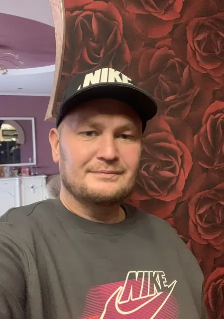 Я Александр, 40, из Киева, ищу знакомства на одну ночь