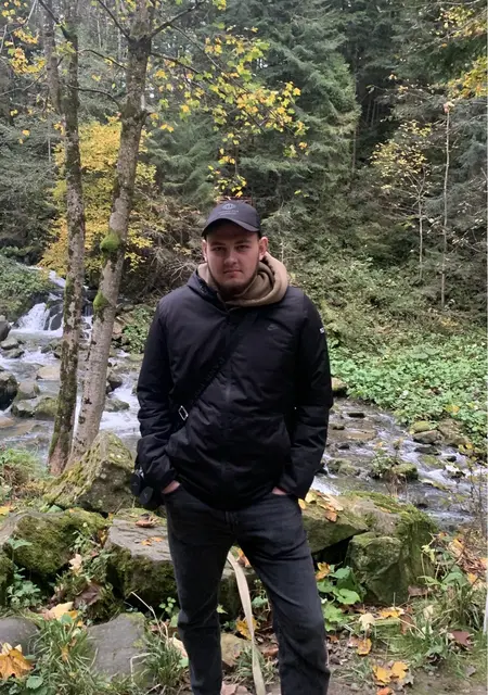 Назар з Знам’янка, шукаю на сайті спілкування