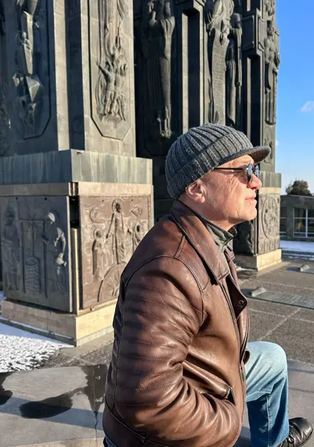 Самат из Астаны, мне 56, познакомлюсь для совместных путешествий