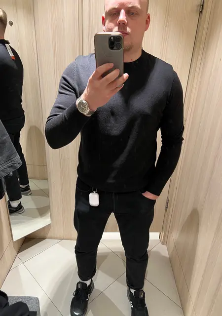 Коля з Покровське, шукаю на сайті знайомства без зобов'язань