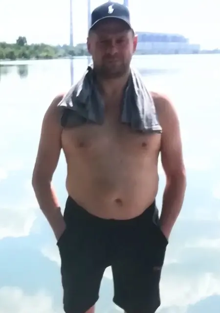 Я Андрій, 47, из Киева, ищу знакомство для открытые отношения