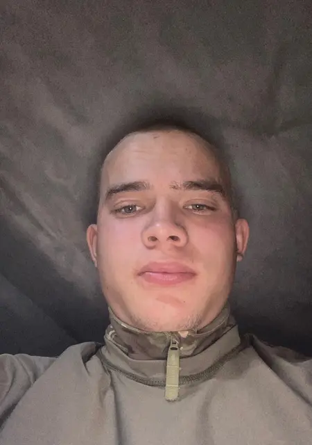 Никита из Харькова, мне 20, познакомлюсь без обязательств