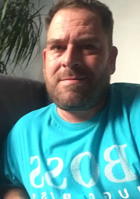I'm Ste, 44, looking to meet in London