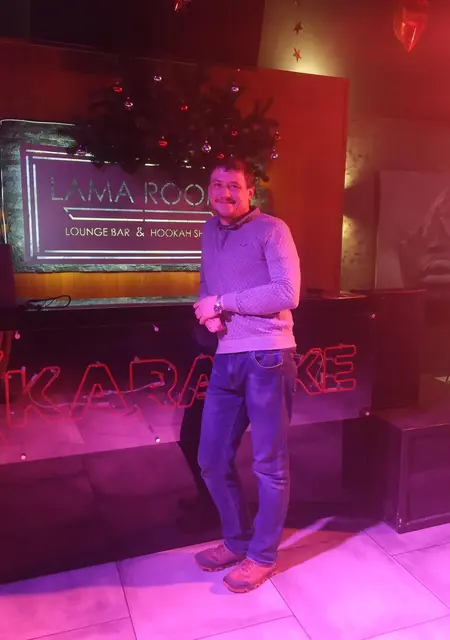 Владимир из Кривого Рога, ищу на сайте знакомства без обязательств