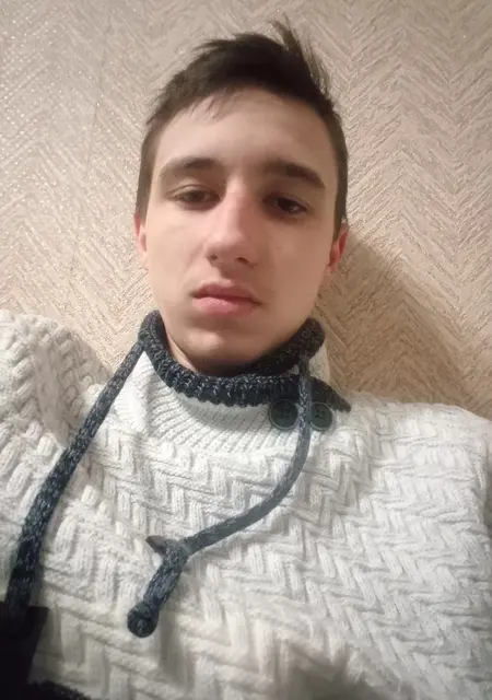 Я Артур, 20, из Макеевки, ищу знакомства на одну ночь