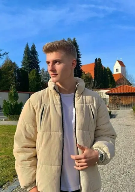 Я Кирилл, 21, знакомлюсь без обязательств в Витебске