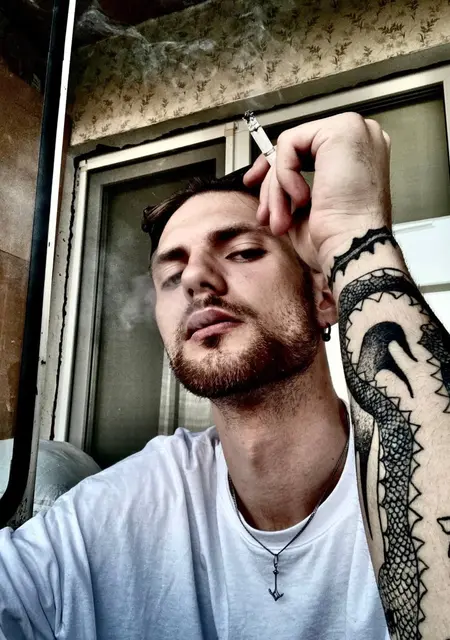 Боря из Броваров, мне 25, познакомлюсь для дружбы