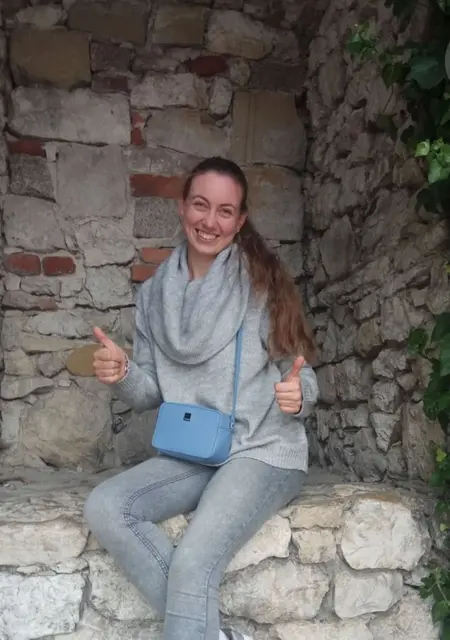 Юля из Варшавы