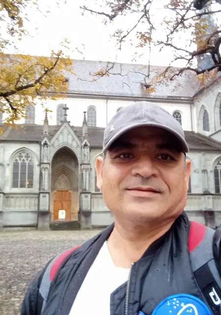 Я Rami, 39, из Цюриха, ищу знакомства на одну ночь