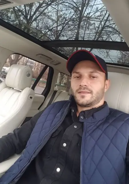 Я Stefan, 34, из Бухареста, ищу знакомство