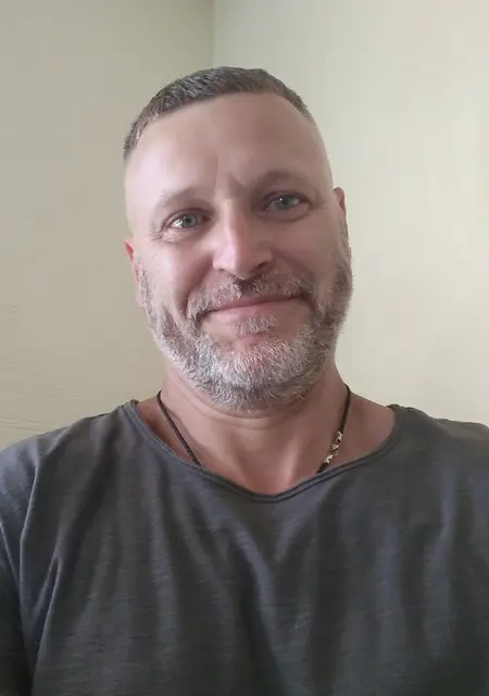 Я Вячеслав, 37, знакомлюсь для приятного времяпровождения в Днепре