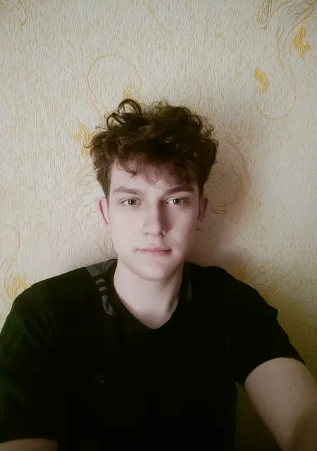 Юра из Броваров, мне 21, познакомлюсь для дружбы