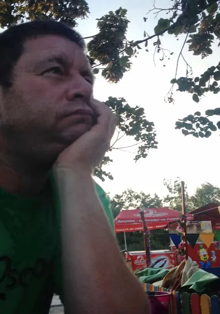 Слава из Запорожья, мне 50, познакомлюсь на одну ночь