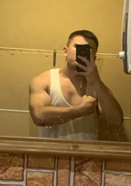 Александр из Лондона, мне 22, познакомлюсь на одну ночь