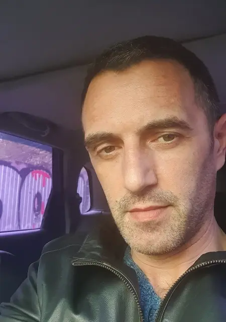 Влад з Харкова, шукаю на сайті дружбу