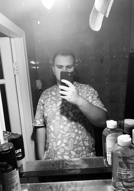 Я Влад Снак, 24, из Новопскова, ищу знакомство для дружбы