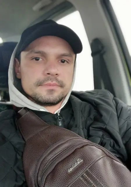 Bogdan из Черновцов, мне 31, познакомлюсь без обязательств