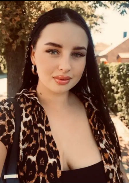 Я Moderated, 19 років, знайомлюсь для приємного проведення часу у Рівному