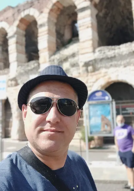 Я Алекс, 42, знакомлюсь на одну ночь в Одессе