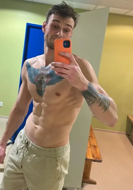 Евгений из Борисова, мне 30, познакомлюсь на одну ночь