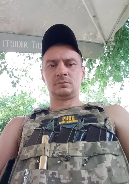 Виталий из Запорожья, мне 35, познакомлюсь для дружбы