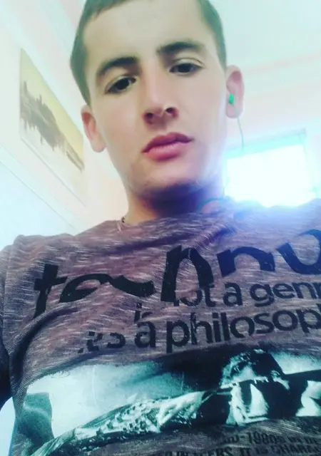 Я Андрей, 32, знакомлюсь для постоянных отношений в Пинске