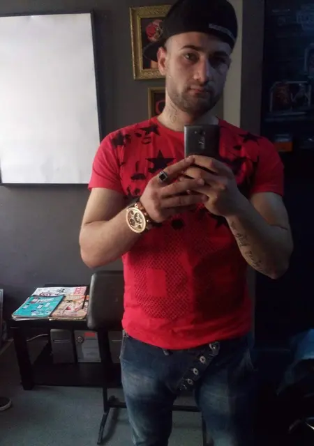 Pablo из Клуж-напока, мне 31, познакомлюсь для дружбы