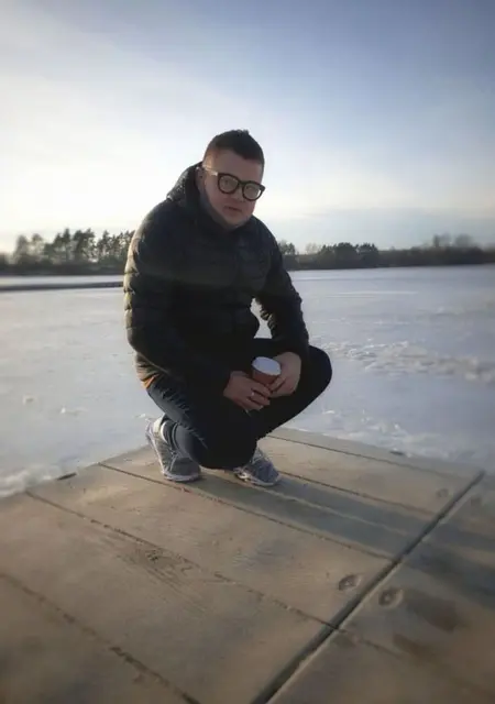 Pavel из Варшавы, мне 34, познакомлюсь