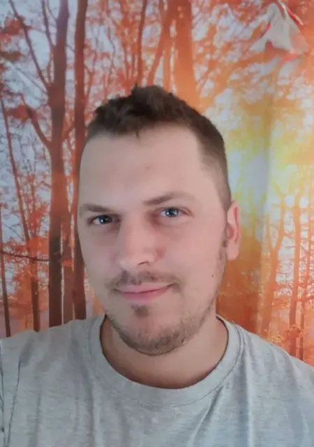 Robert из Стокгольма, мне 33, познакомлюсь