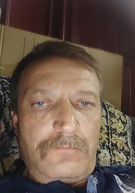 Владимир из Алматы, мне 51, познакомлюсь без обязательств