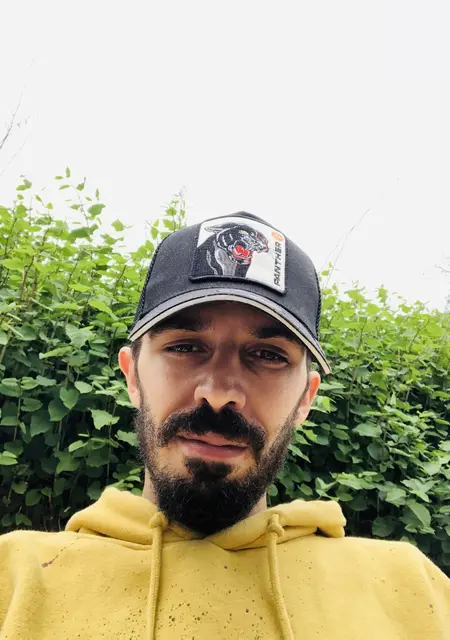 Victor из Овьедо, мне 33, познакомлюсь для общения