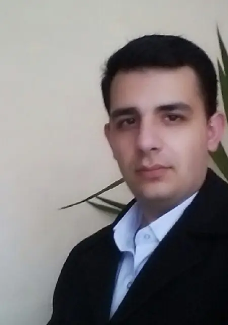 Я Арен, 31, из Гюмри, ищу знакомство для общения