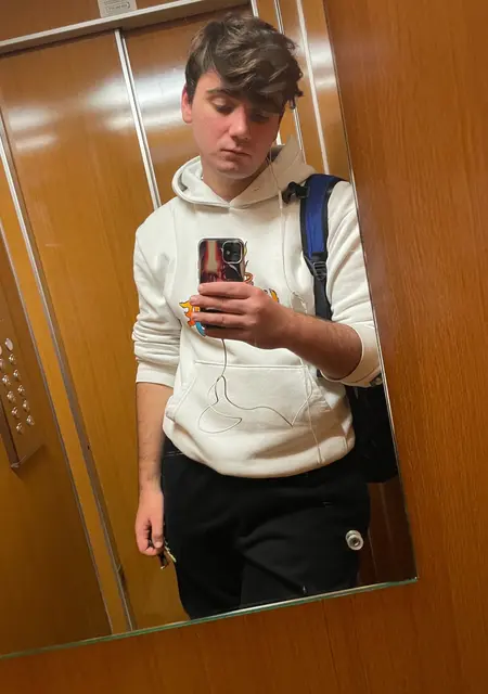 Ricky из Турина, ищу на сайте знакомства на одну ночь