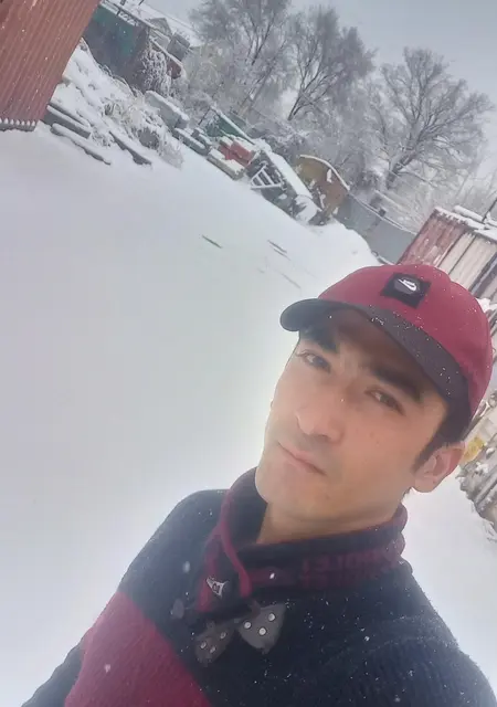 Я Садриддин, 28, знакомлюсь на одну ночь в Алматы