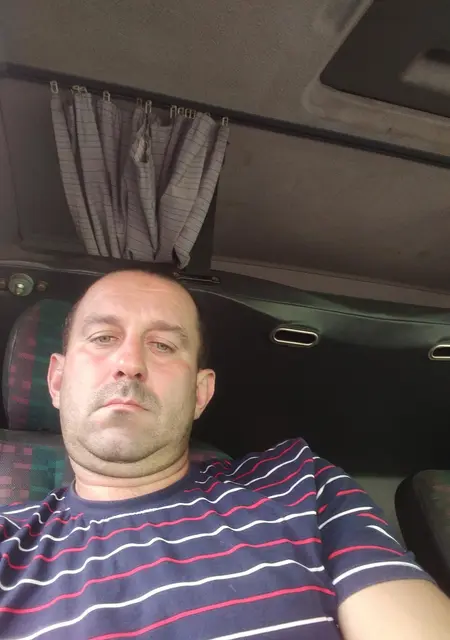 Dimon из Киева, мне 43, познакомлюсь на одну ночь