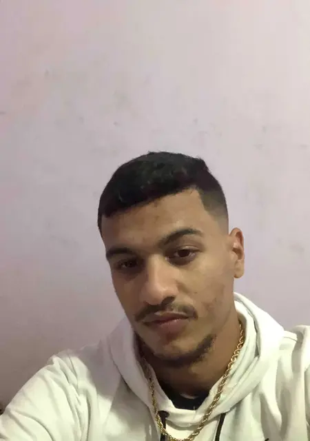 Я Ali Beiba, 21, знакомлюсь без обязательств в Мадриде