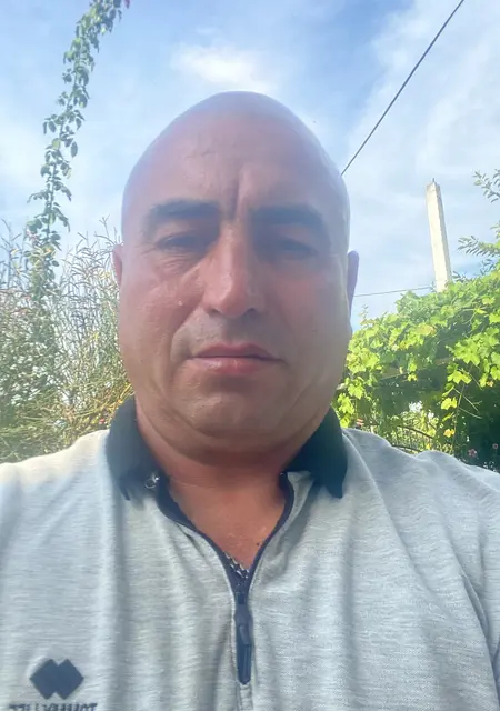 Alex из Кишинёва, ищу на сайте знакомства без обязательств