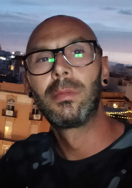 Albert de Madrid, busco en el sitio hacer nuevos amigos