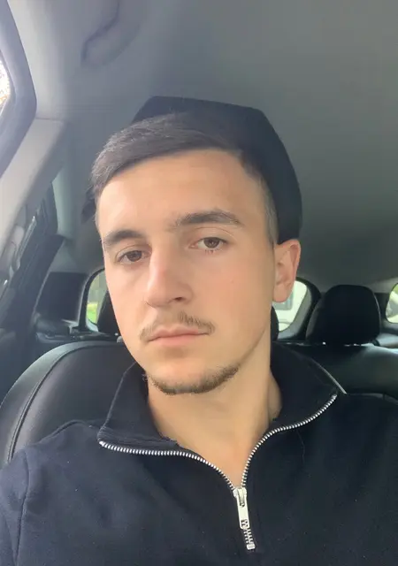 Я Остап, 20, знакомлюсь на одну ночь в Львове