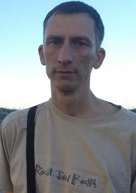 Я Олег, 45, знакомлюсь для постоянных отношений в Варшаве