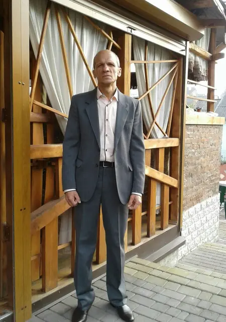 Я Василий, 60, знакомлюсь без обязательств в Минске